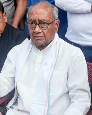 Sanchi Milk Board's employees shouldn't be left dependent on Amul: Digvijaya Singh to MP CM