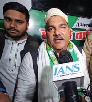 Delhi polls: Tahir Hussain launches campaign, says people of Mustafabad working for him