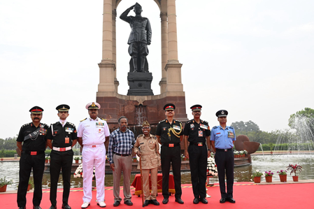 INA veteran marks his 100th birthday by paying tributes at National War Memorial