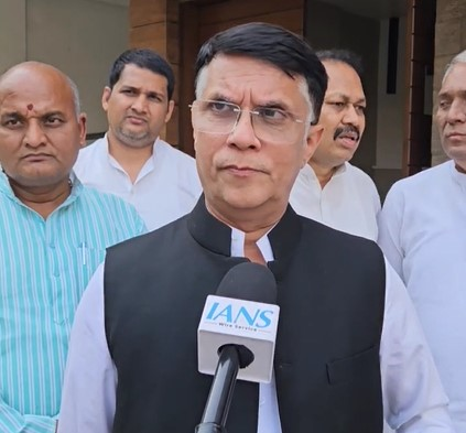 Bihar going through turmoil, looking at Congress with hope: Pawan Khera