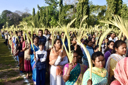 NE states celebrate Palm Sunday with traditional zeal