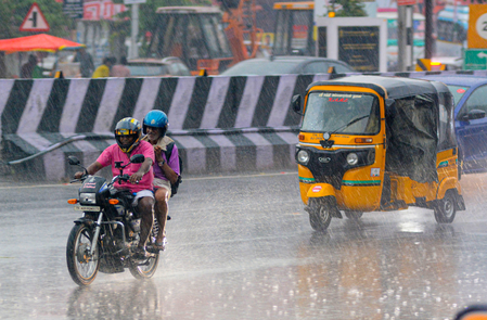 Heavy rainfall alert sounded for several Tamil Nadu districts