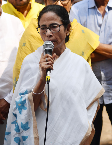 Bengal CM Mamata Banerjee to visit violence-hit Murshidabad today