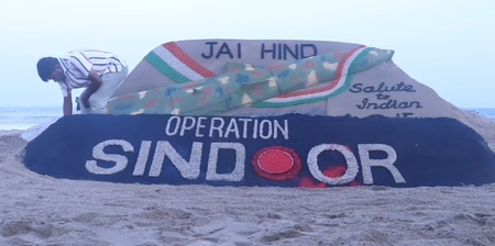 Odisha: ‘Sudarshan Chakra’ created at Puri beach to salute Armed forces