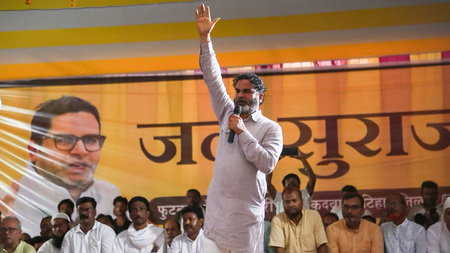 Bihar: Jana Suraj Postpones all political activists AMID INDia-Pakistan Tension