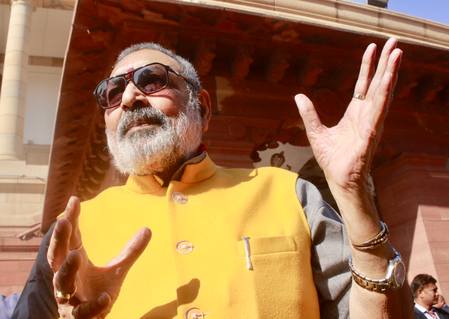 Nation won’t accept anti-national voices: Giriraj Singh