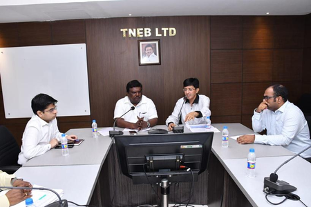 TN Minister reviews public grievances amid heatwaves and storms, assures uninterrupted power supply