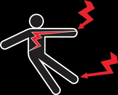 Two killed, over a dozen injured after high tension wire electrocutes wedding bus in Bihar