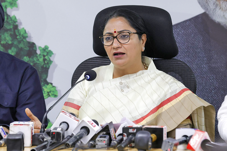 DELHI CM to Inugurete 33 Ayushman Aroogya Mandirs today