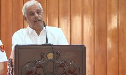Kerala Communist parties continue attack on Guv over Bharat Mata image row