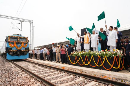 Vaishnaw inaugurates India’s largest automobile multi-modal cargo terminal at Maruti Suzuki plant in Manesar