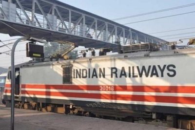 Passengers of Duronto Express in Bihar looted, FIR lodged