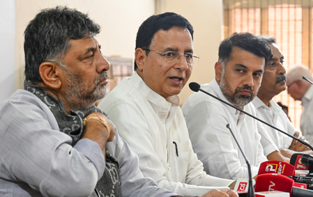 Congress infighting: Shivakumar camp asserts for leadership change in Karnataka (Roundup)