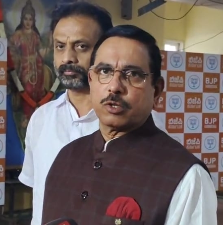 'Banning RSS, Congress assuming power' just a daydream: Union Minister Pralhad Joshi