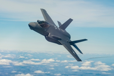 Three weeks after F-35B landing in Kerala, UK sends technicians team for repairing stranded jet