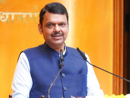 Maha CM instructs coordination among concerned departments for construction of new medical colleges