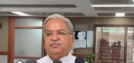 K'taka: We will not allow Ministers to move freely on streets, says former Dy CM Govind Karjol on internal reservation