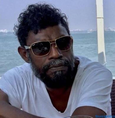 Keralactor Kerula Vinaayakan Vinaayan 'public nurses'